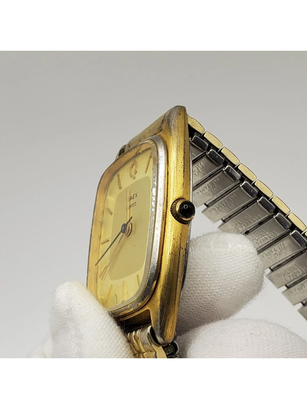 Vintage Timex Q Quartz Mens Watch 10k GF Band For Parts Or Repair